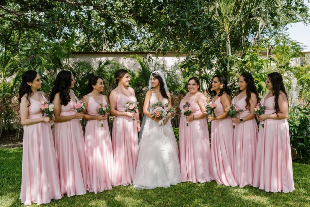Ejemplo de vestidos en Rosados